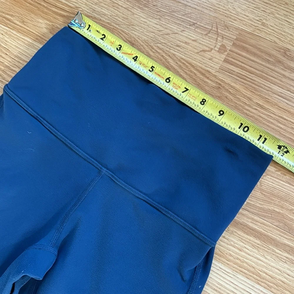 Alo Moto Leggings - size S